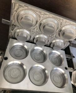 تخصص در قالبسازی رولیک‌های پلیمری و لاستیکی