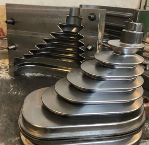 طراحی و ساخت قالب گردگیر سر دنده اسکانیا | کیفیت، دوام و دقت در تولید صنعتی