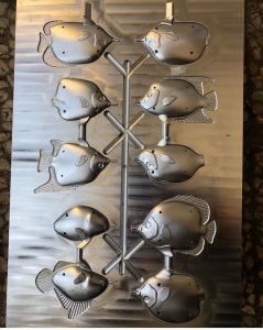 طراحی و ساخت قالب تزریق پلاستیک ماهی | دقت CNC در تولید قطعات اسباب‌بازی